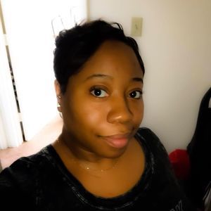 Meet your Posher, Alvenia